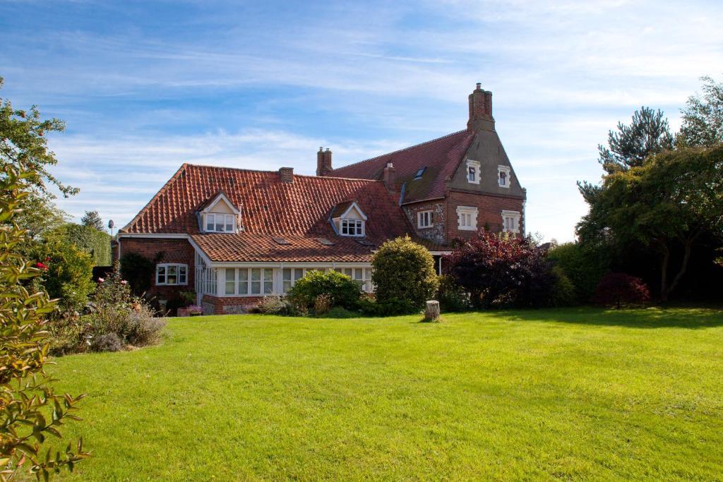 Catton Old Hall Bed & Breakfast Norwich Exterior photo